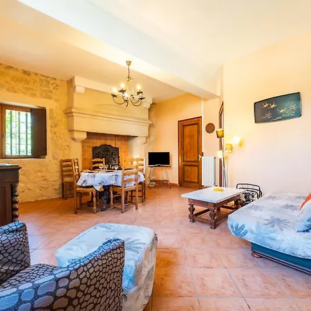 Holiday home Du Chateau De Curton *